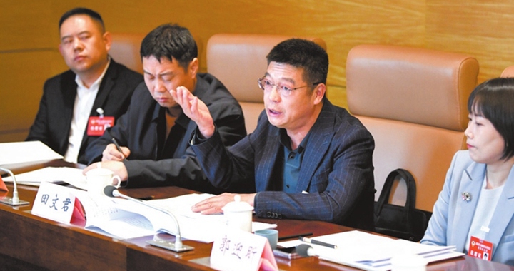 臨汾：踴躍發言 各抒己見